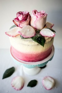 Crystallized White Rose Cake includes brioche.
