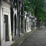 A cobblestone walkway at Pere La Chaise.