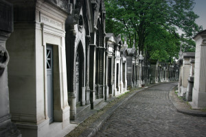 A cobblestone walkway at Pere La Chaise.